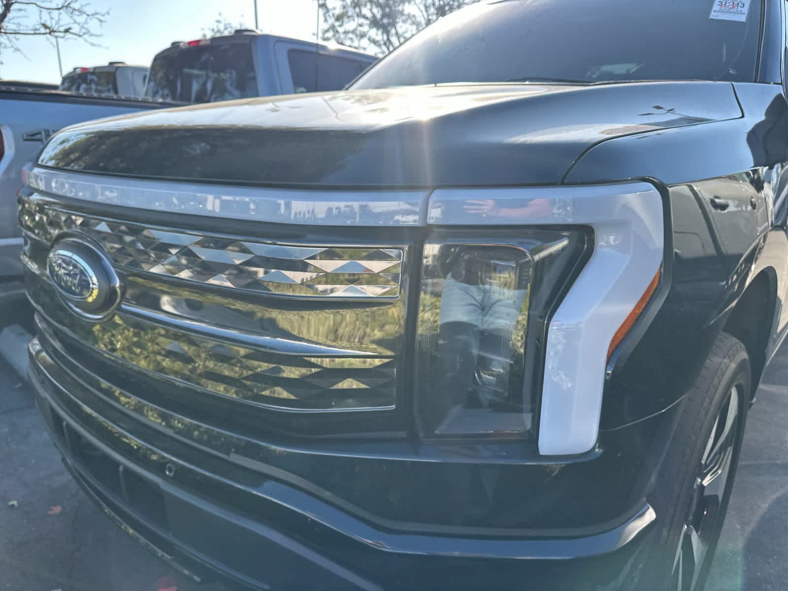 Used 2023 Ford F150 Lightning Platinum AWD/4WD image 2