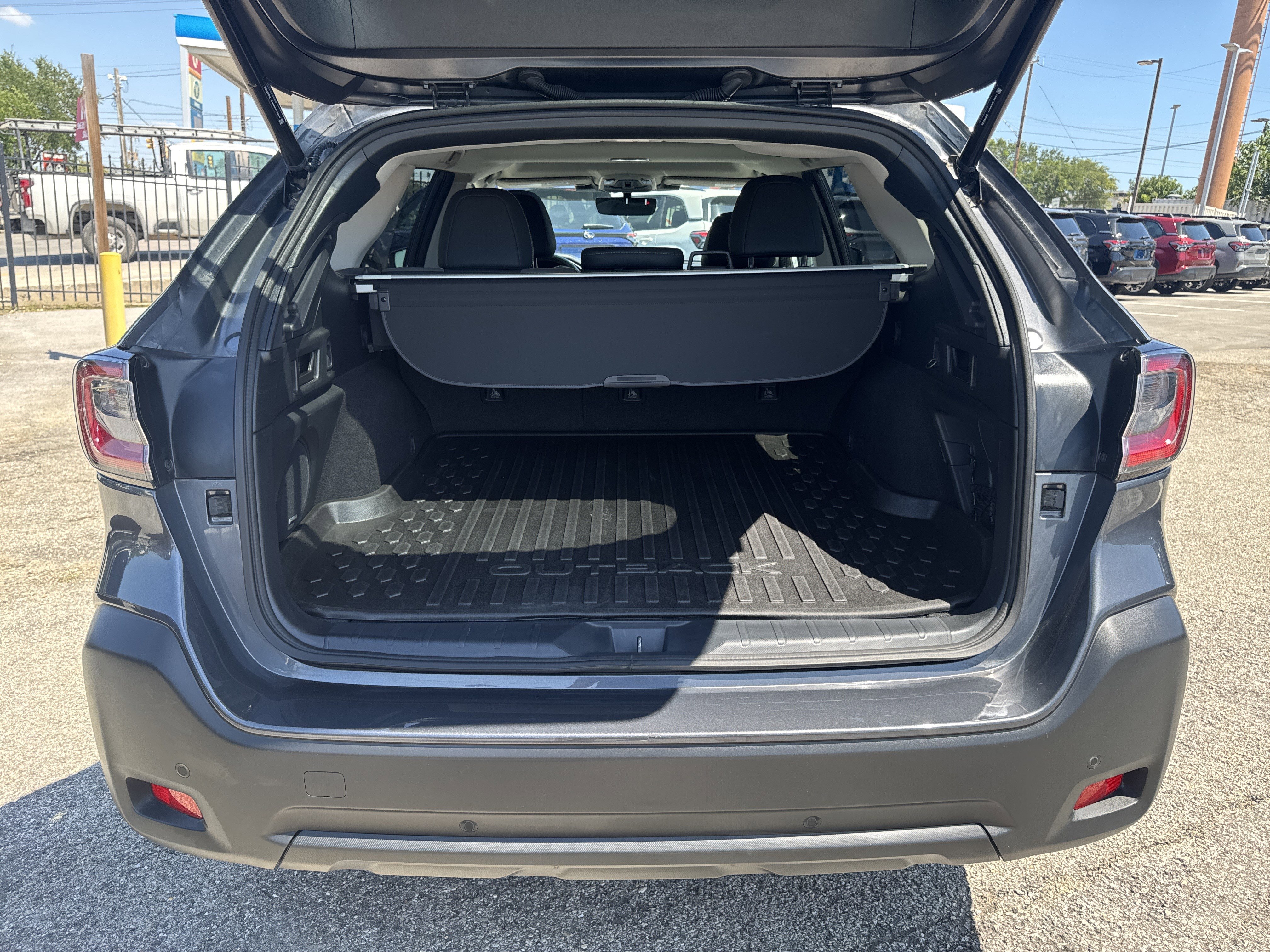 Certified 2024 Subaru Outback Onyx Edition AWD/4WD image 28
