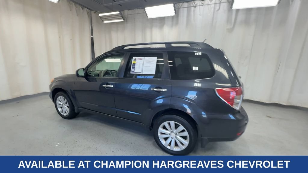 Used 2011 Subaru Forester 2.5X Premium w/ All-Weather Pkg AWD/4WD image 7