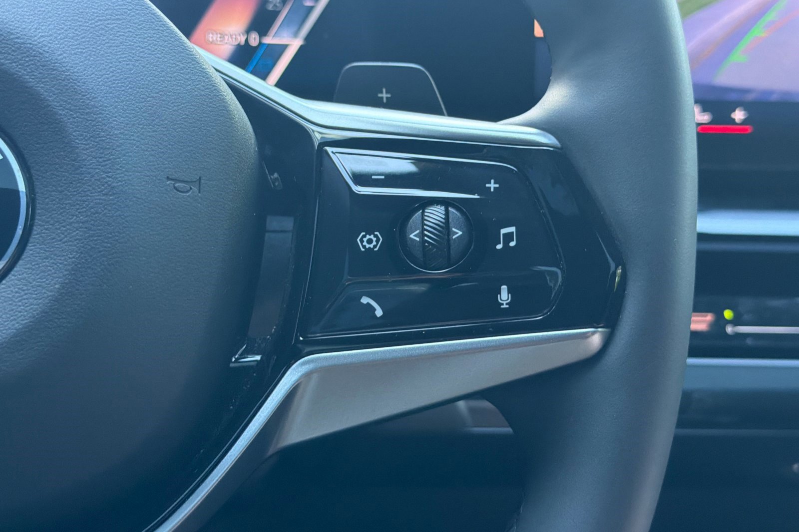 Used 2024 BMW 530i image 32