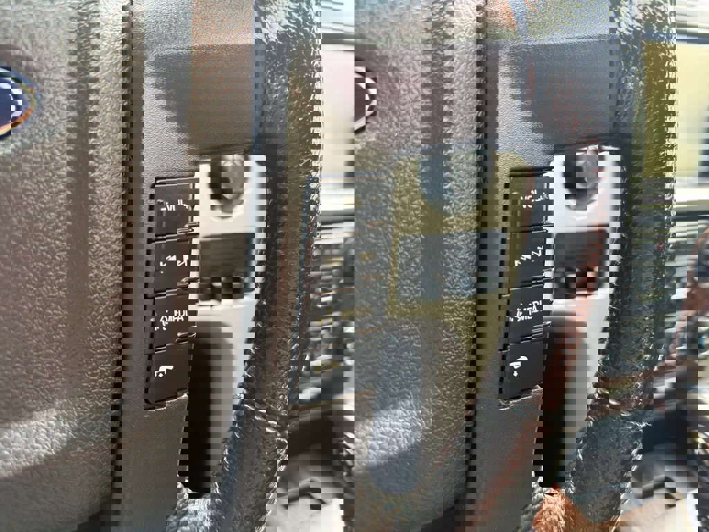 Used 2013 Ford F150 Lariat w/ Luxury Equipment Group image 28