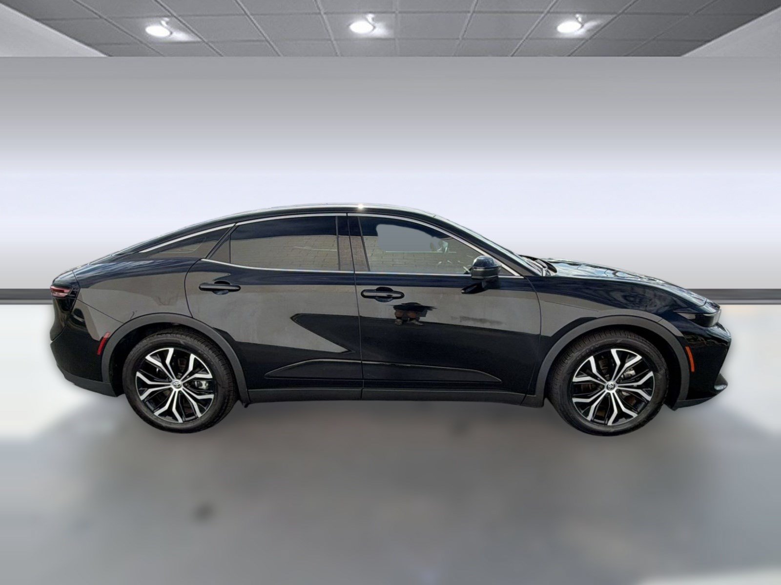 Used 2024 Toyota Crown AWD/4WD image 8