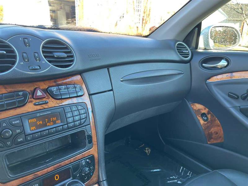 Used 2004 Mercedes-Benz CLK 320 image 59