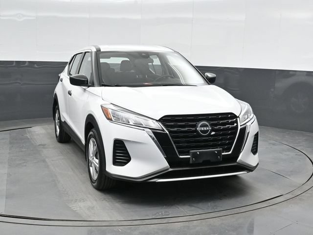 Used 2024 Nissan Kicks S FWD image 7