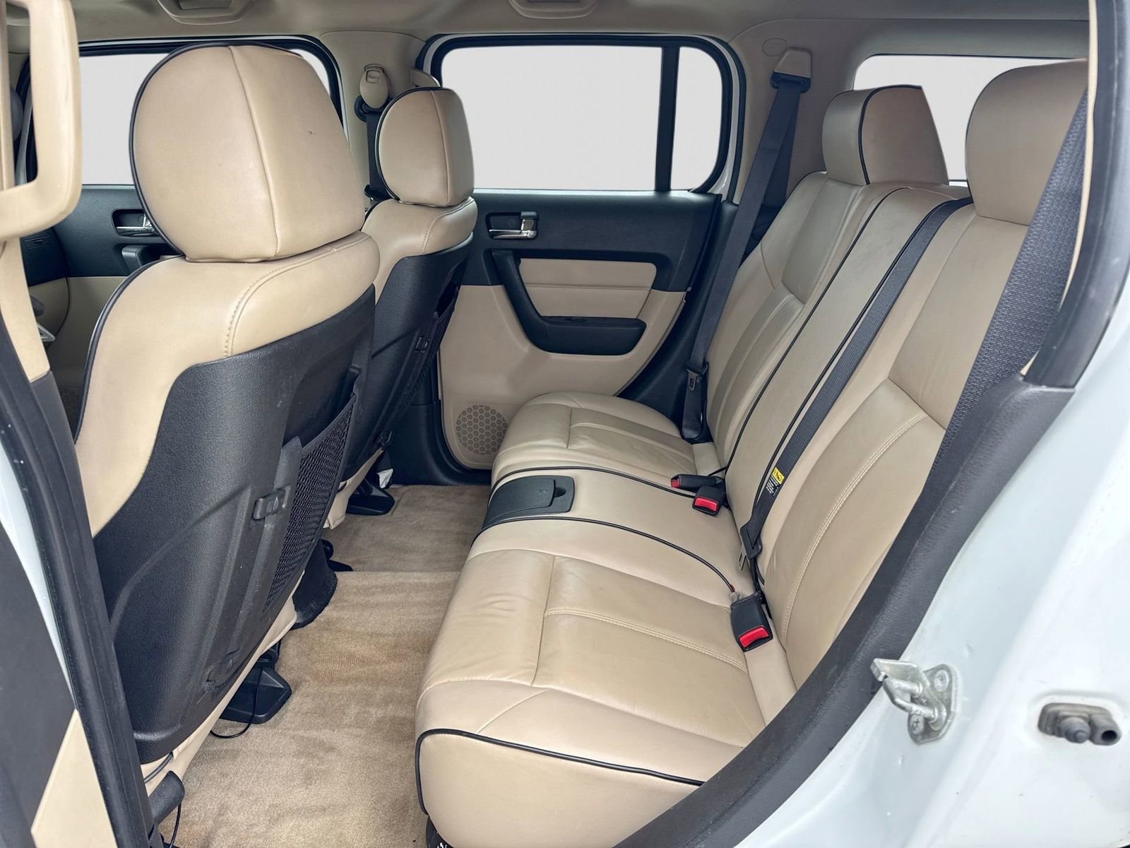 Used 2007 HUMMER H3 Luxury image 4