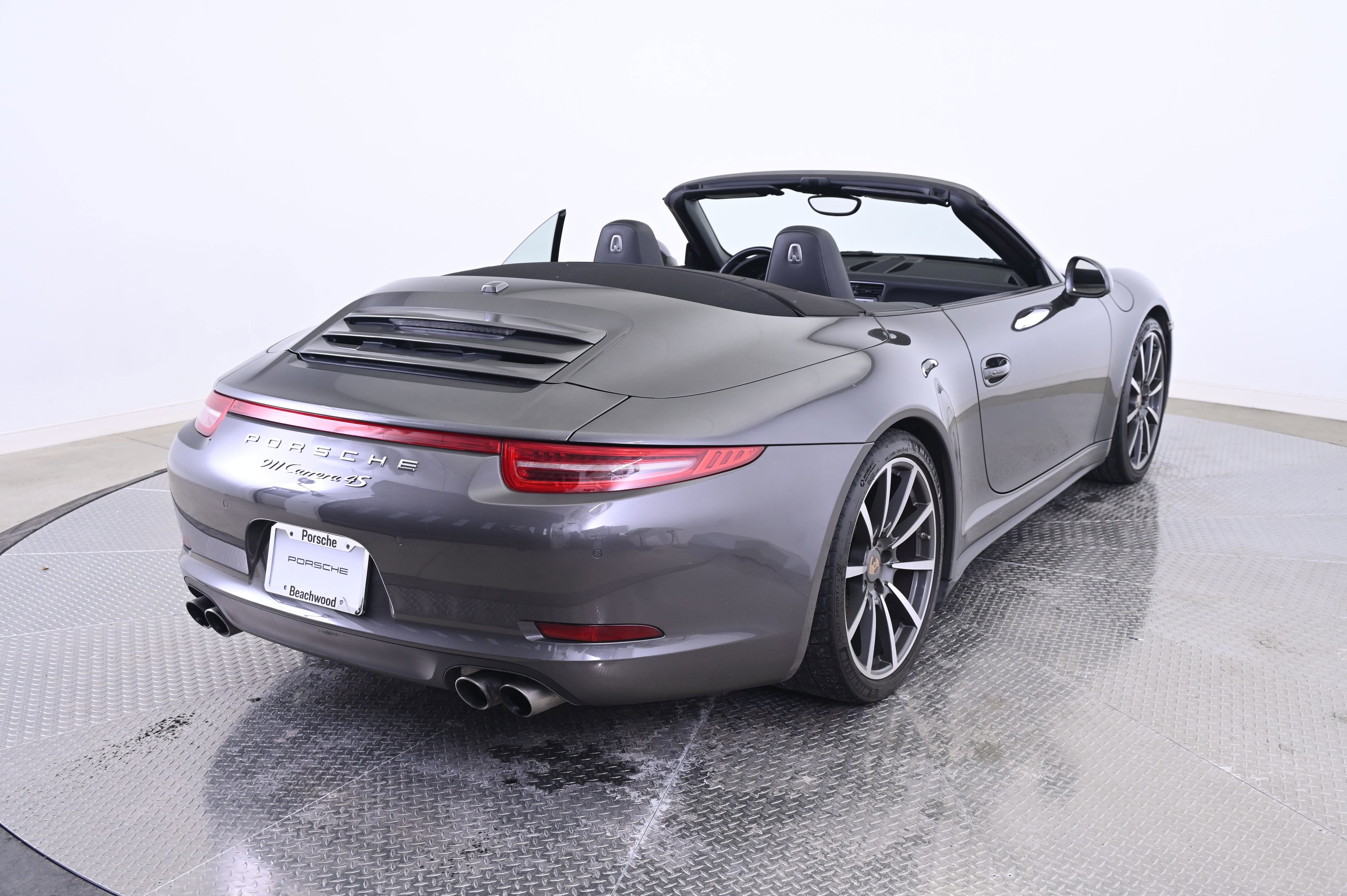 Used 2014 Porsche 911 Carrera 4S image 7