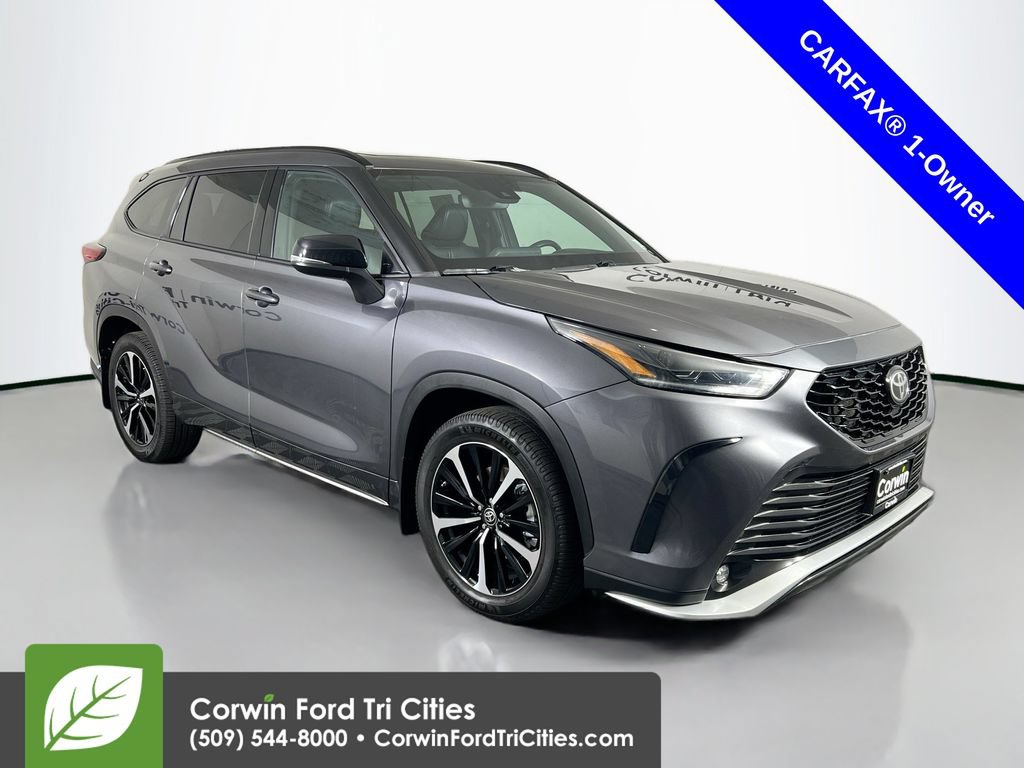 Used 2021 Toyota Highlander XSE AWD/4WD image 1