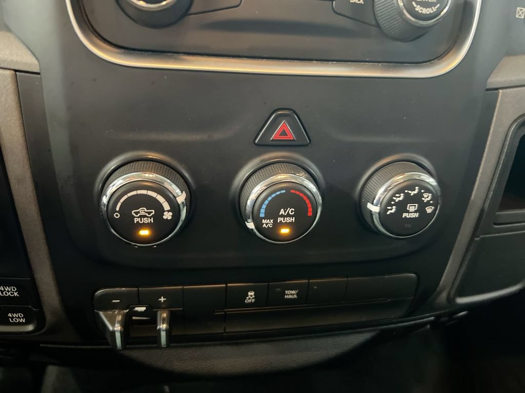 Used 2016 RAM 1500 Express w/ Black Ram 1500 Express Group AWD/4WD image 16