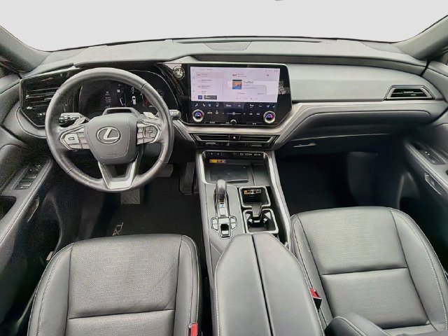 Used 2026 Lexus TX 350 AWD w/ Technology Package image 17