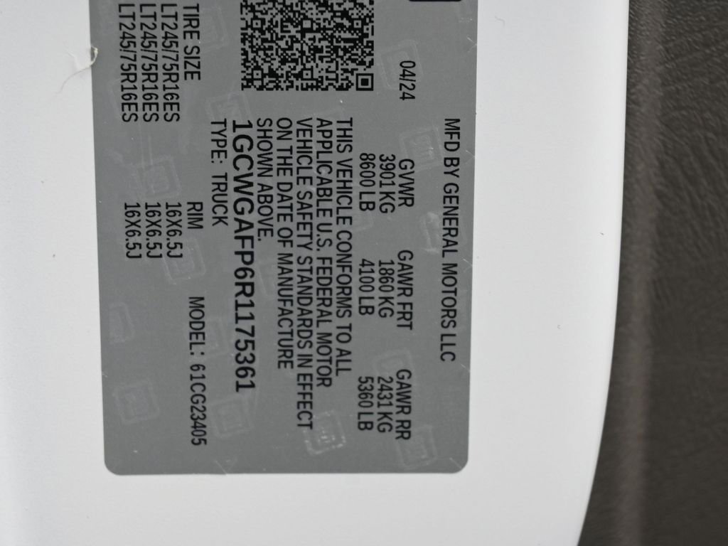 Used 2024 Chevrolet Express 2500 w/ Driver Convenience Package image 18