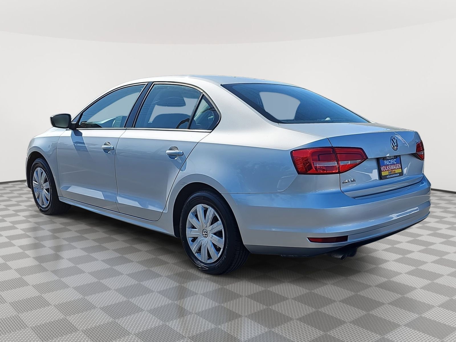 Used 2015 Volkswagen Jetta S image 7