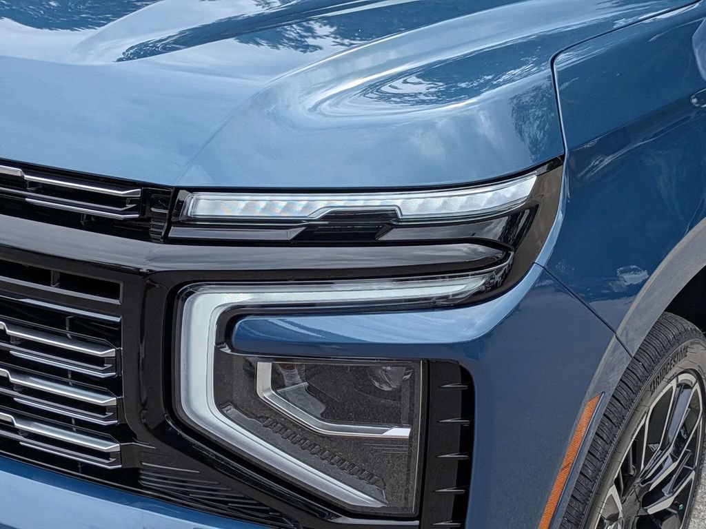 New 2026 Chevrolet Suburban High Country AWD/4WD image 11