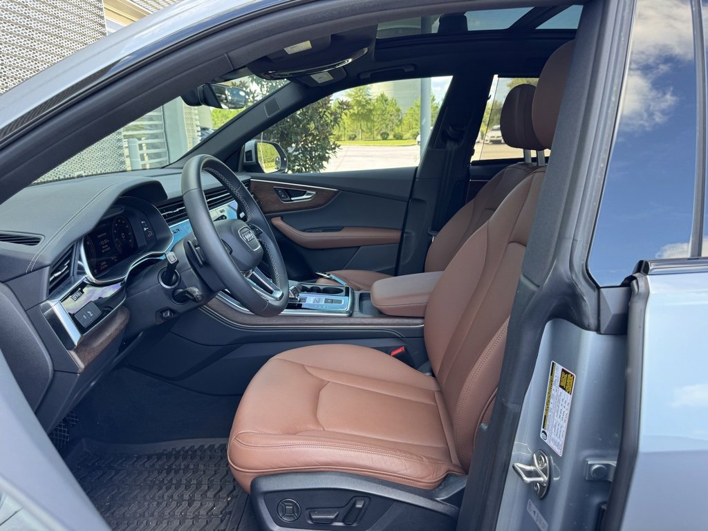 Used 2025 Audi Q8 Premium Plus image 23