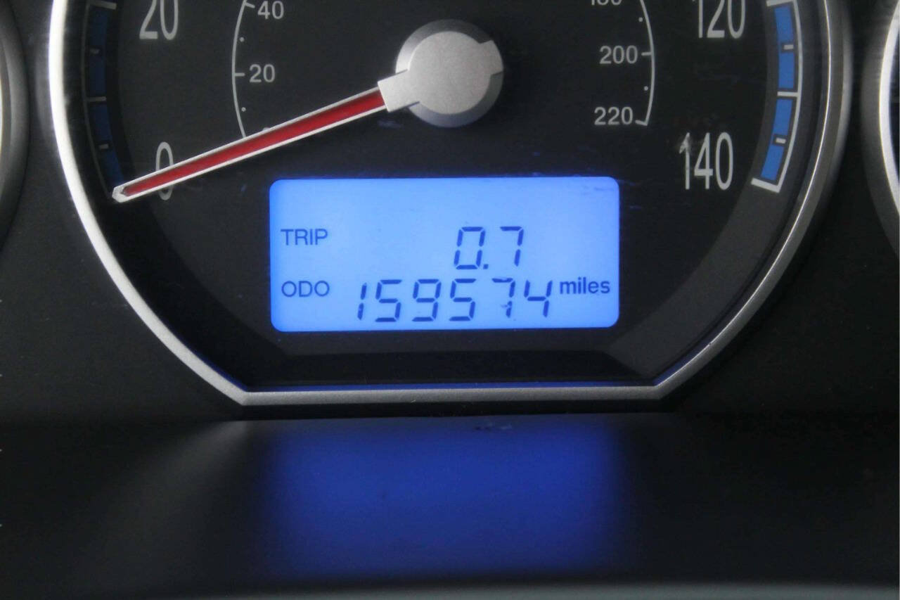 Used 2009 Hyundai Santa Fe Limited FWD image 10
