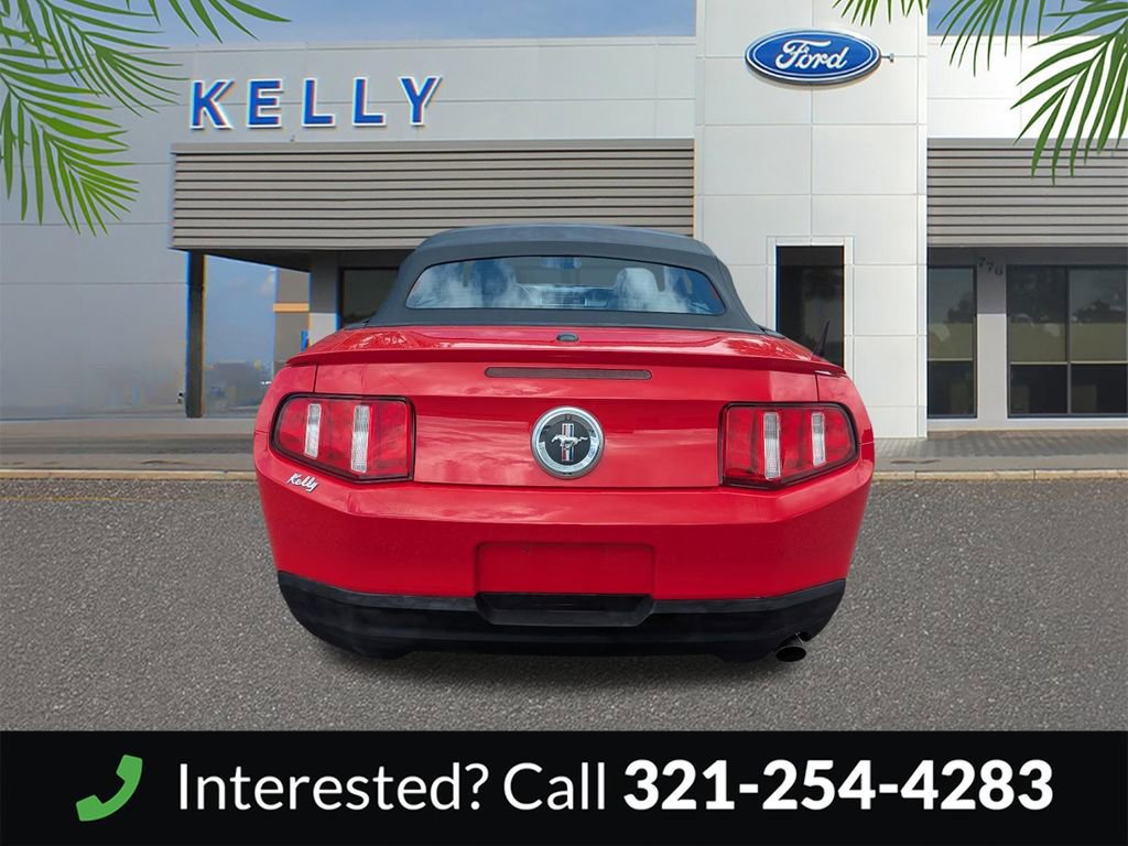 Used 2010 Ford Mustang Convertible RWD image 7