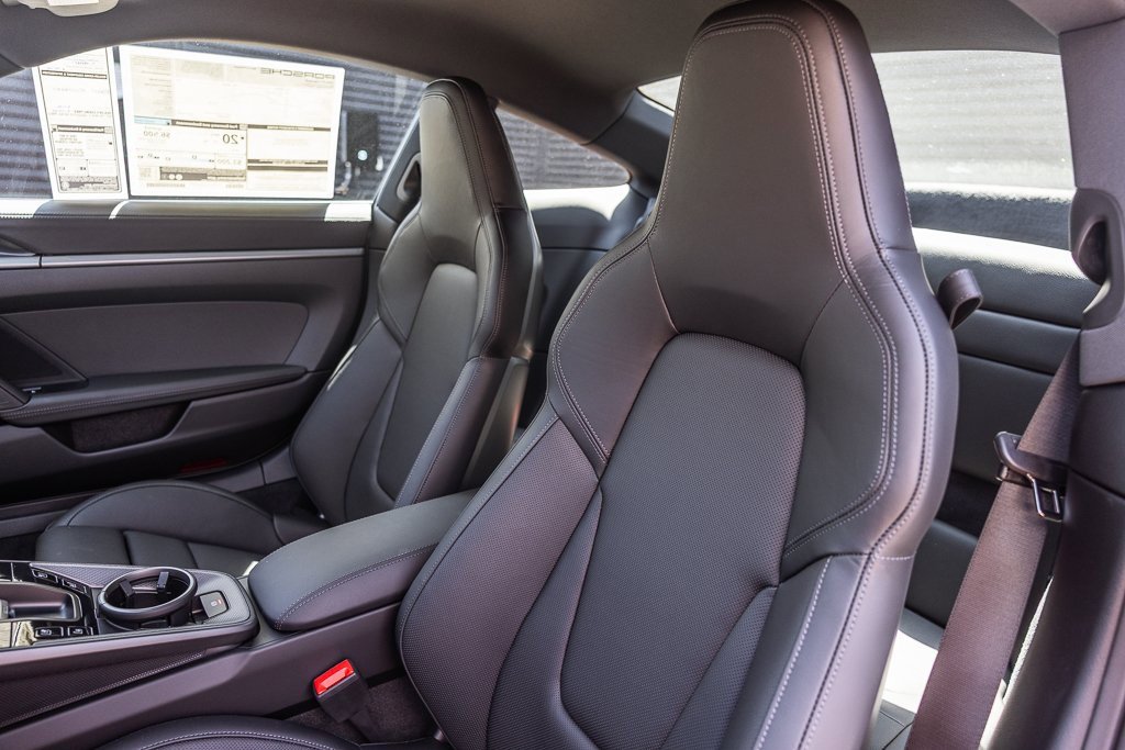 Used 2025 Porsche 911 Carrera S image 5