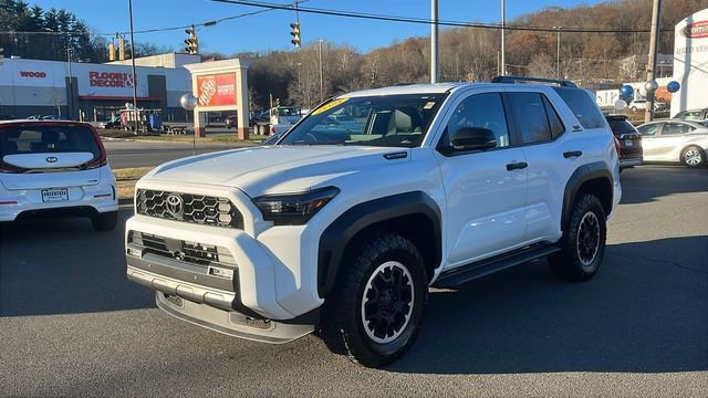 Used 2025 Toyota 4Runner TRD Off-Road Premium image 3