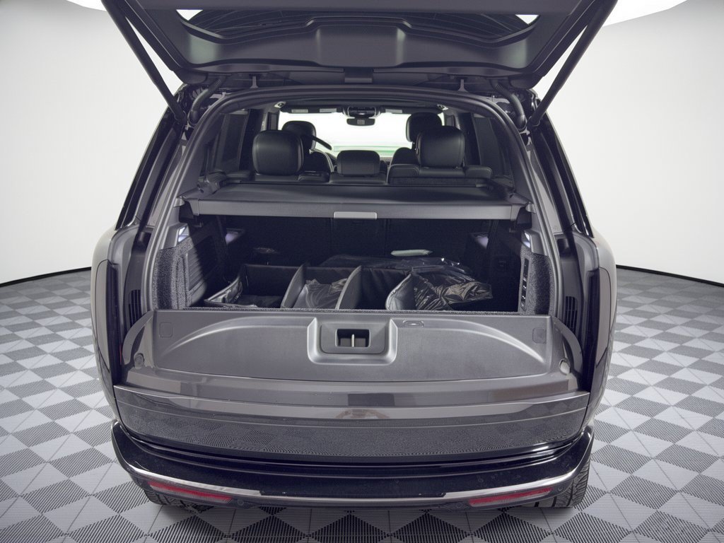 New 2027 Land Rover Range Rover Long Wheelbase SE AWD/4WD image 28