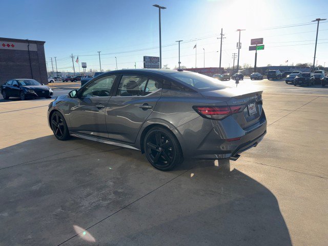 Used 2021 Nissan Sentra SR w/ SR Premium Package image 7
