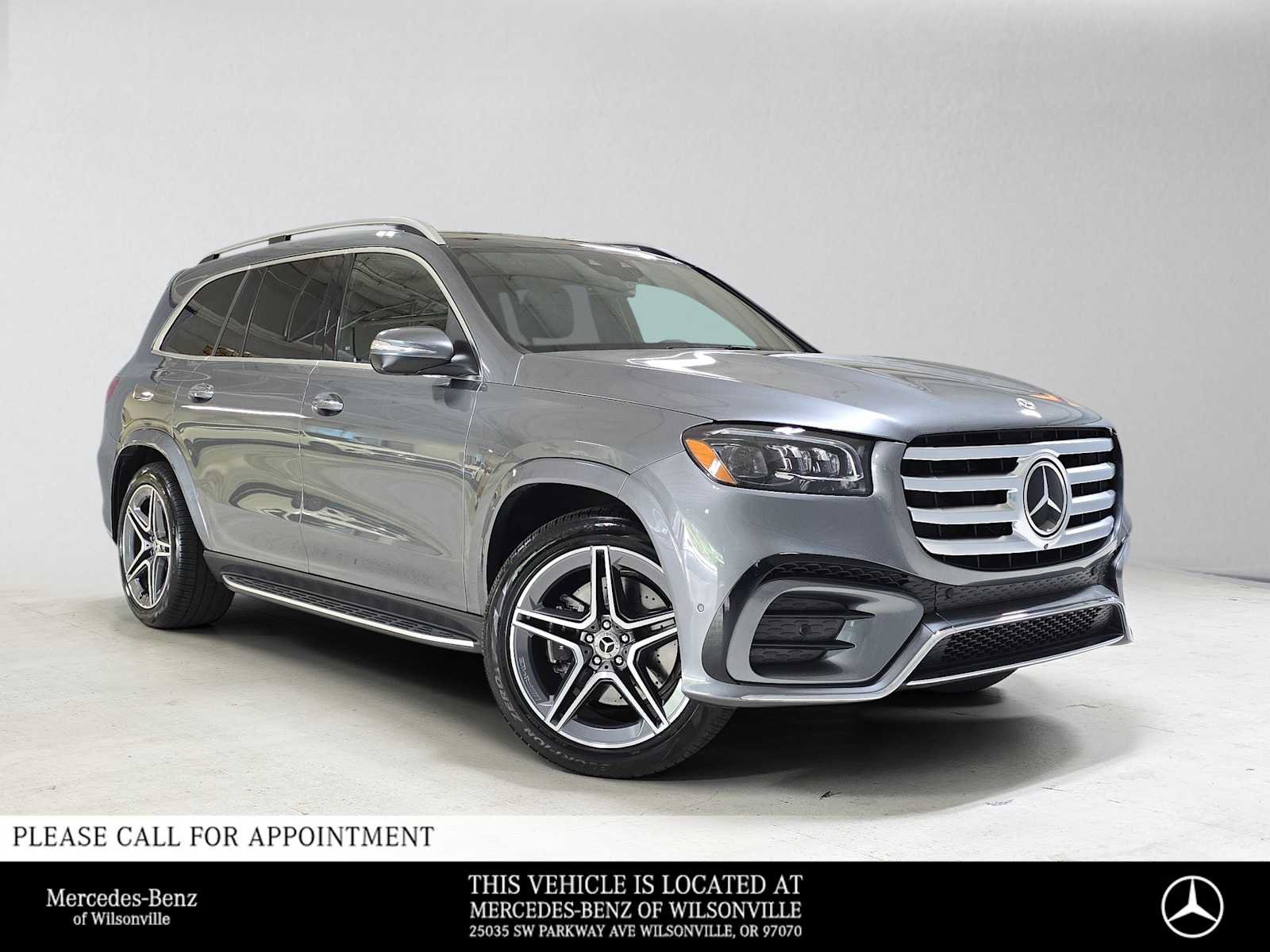 Used 2026 Mercedes-Benz GLS 450 4MATIC image 1