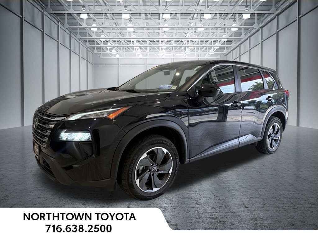 Used 2024 Nissan Rogue SV AWD/4WD image 1