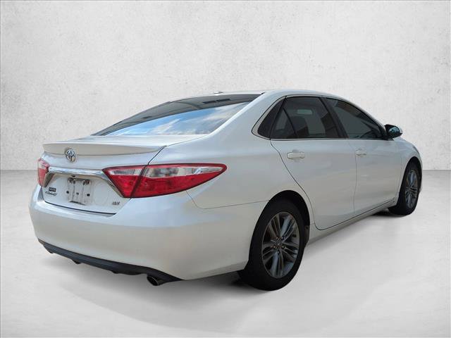 Used 2016 Toyota Camry SE w/ Moonroof Package FWD image 5