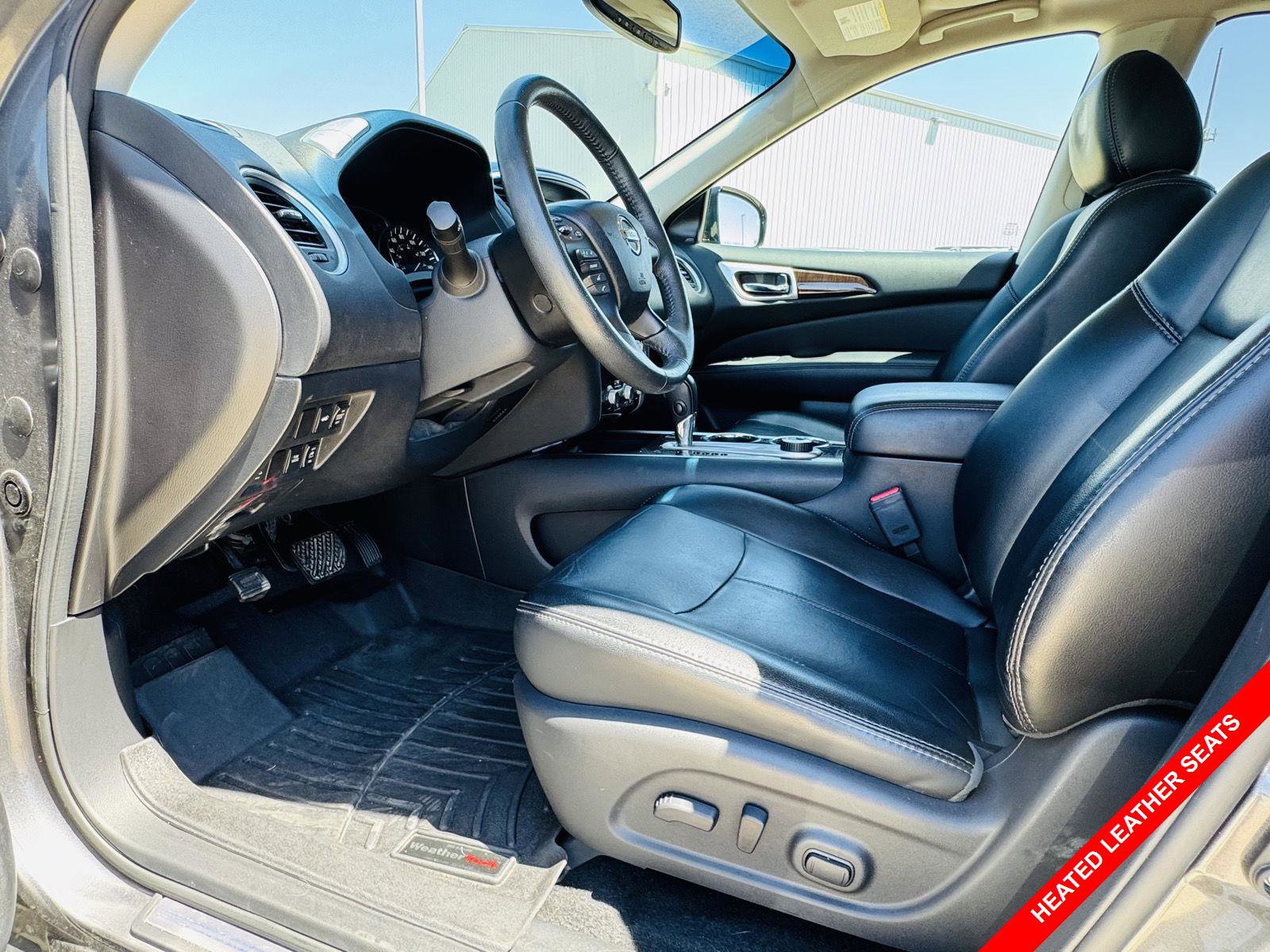 Used 2015 Nissan Pathfinder SL w/ SL Premium Package AWD/4WD image 3