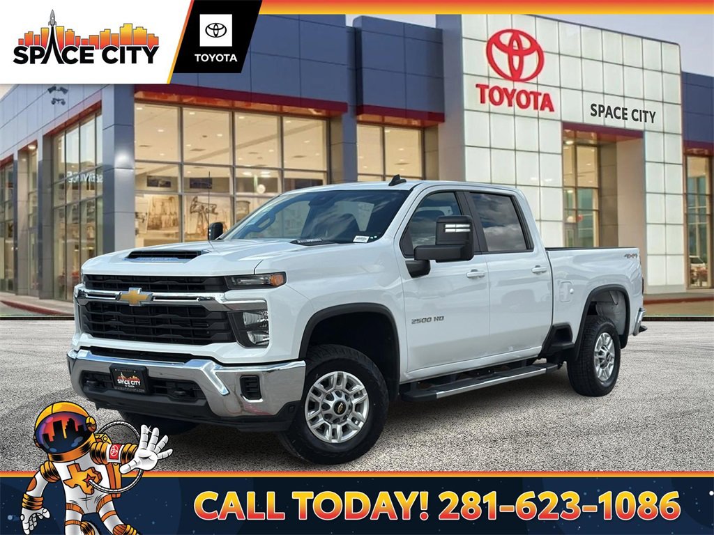 Used 2024 Chevrolet Silverado 2500 LT image 1