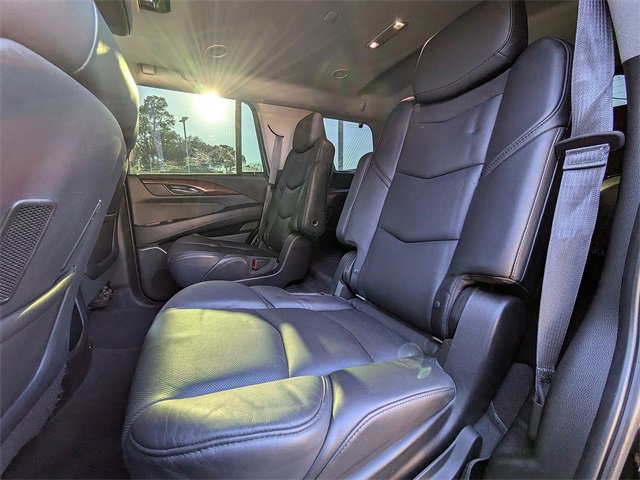 Used 2015 Cadillac Escalade Premium image 14