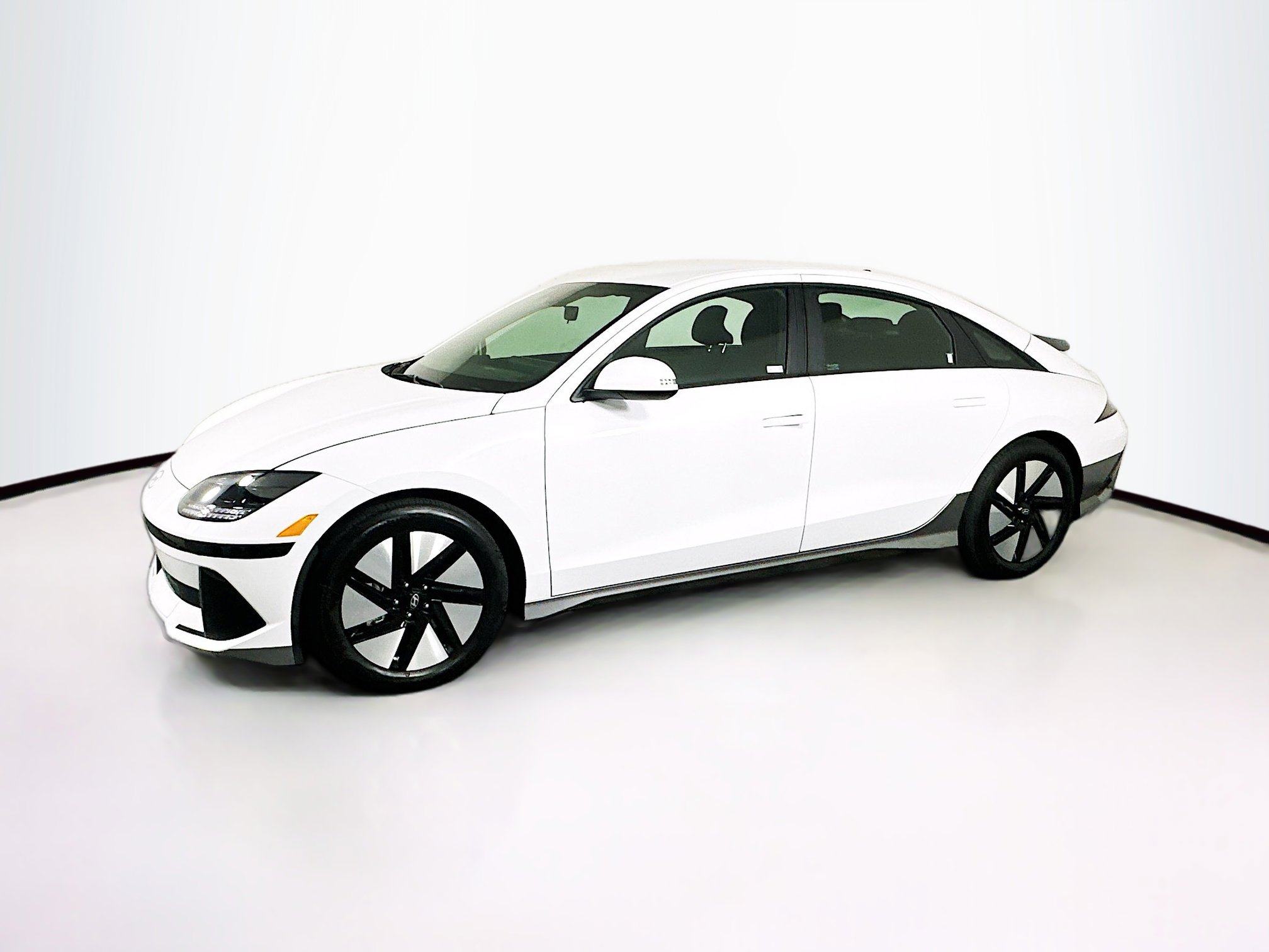 Used 2024 Hyundai Ioniq 6 SE image 4