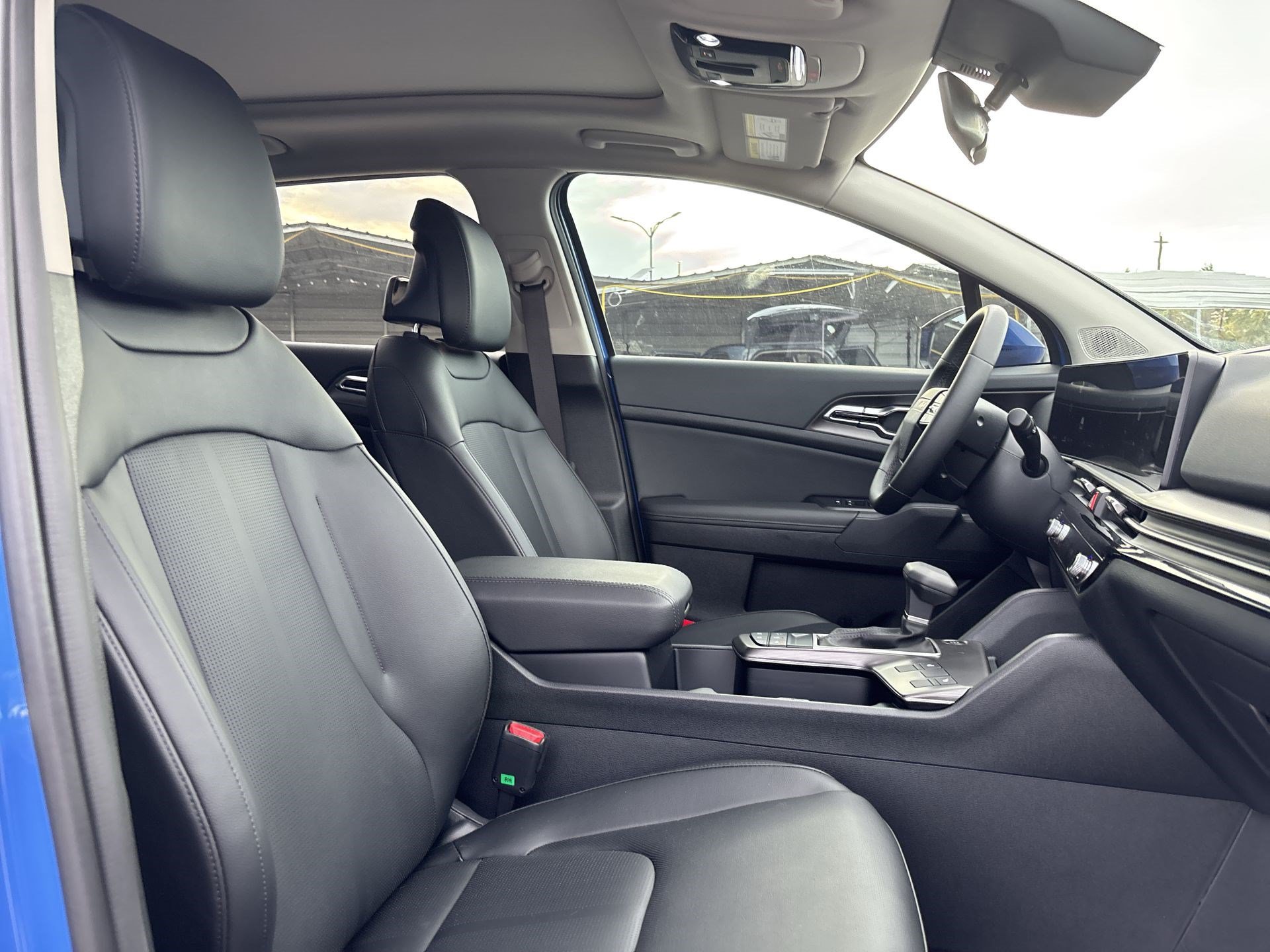 Used 2026 Kia Sportage SX FWD image 23