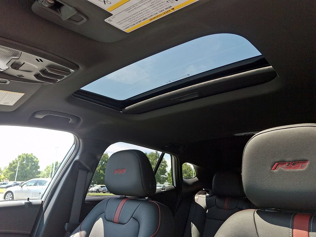 New 2026 Chevrolet Trax RS w/ Sunroof Package FWD image 10