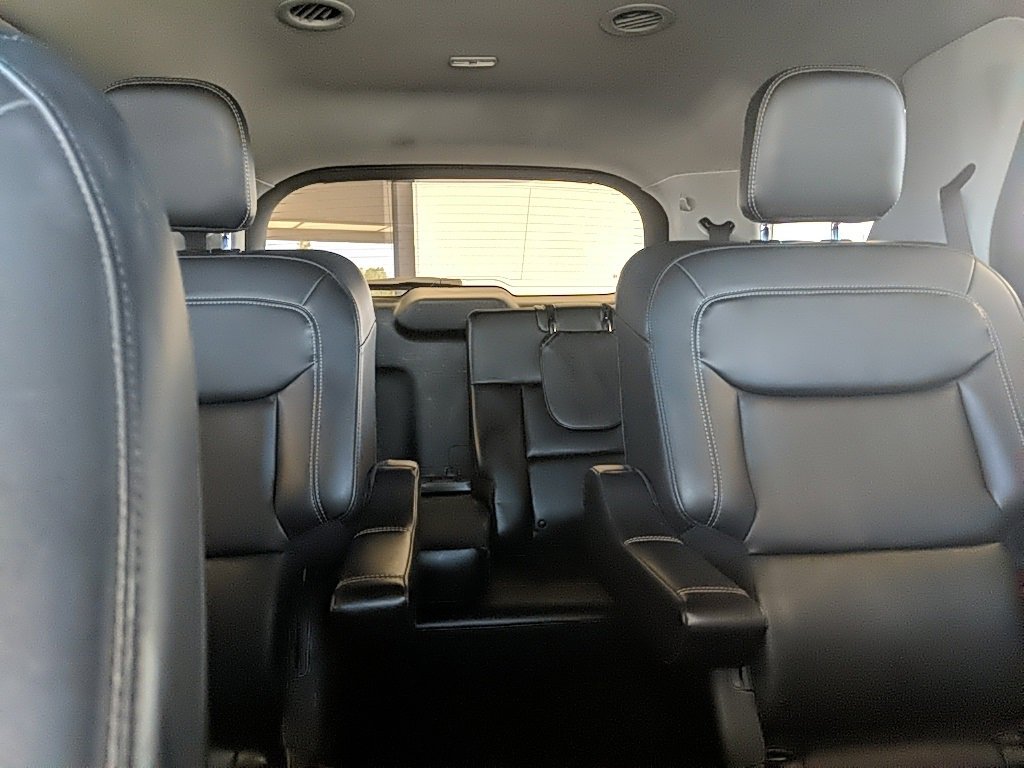 Used 2021 Ford Explorer XLT w/ Equipment Group 202A image 25