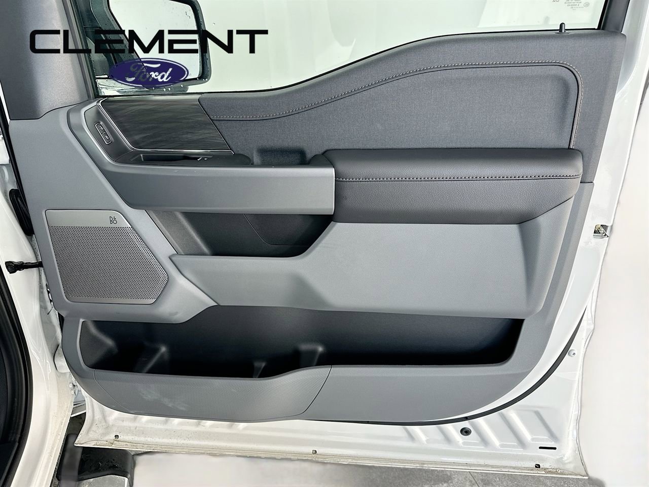 New 2025 Ford F150 Lariat w/ Equipment Group 501A Mid image 33