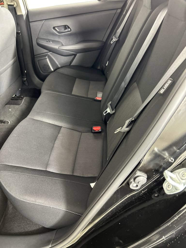 Used 2025 Nissan Sentra SV FWD image 17