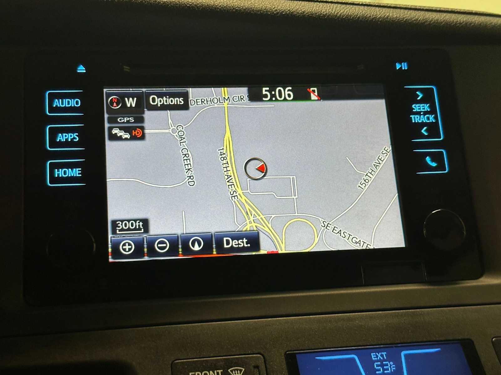 Used 2015 Toyota Sienna XLE w/ XLE Navigation Package image 14