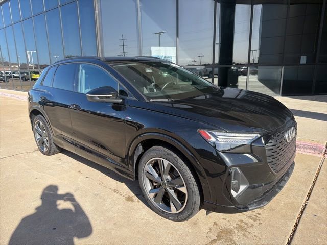 Used 2023 Audi Q4 e-tron Prestige w/ Black Optic Package video 2