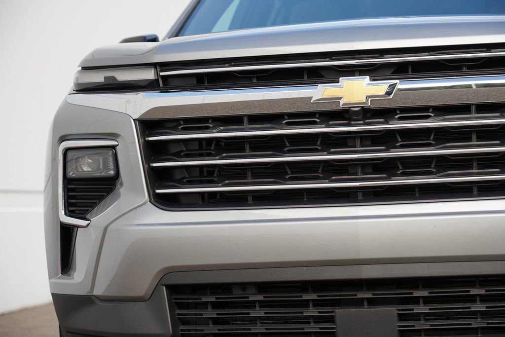 Used 2025 Chevrolet Traverse LT image 9