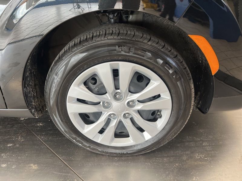 Certified 2023 Kia Soul LX FWD image 9