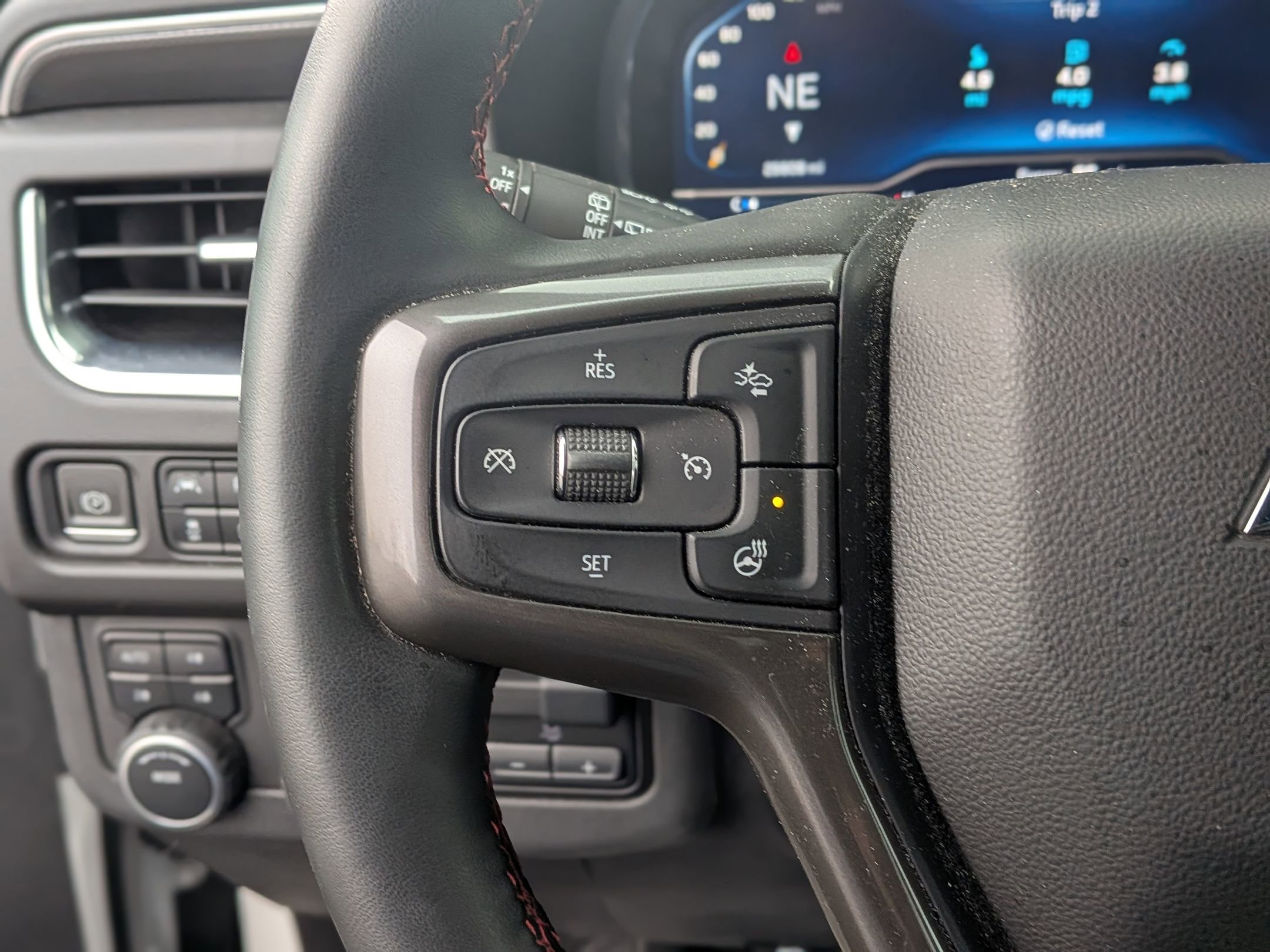 Certified 2023 Chevrolet Suburban RST w/ Luxury Package image 21