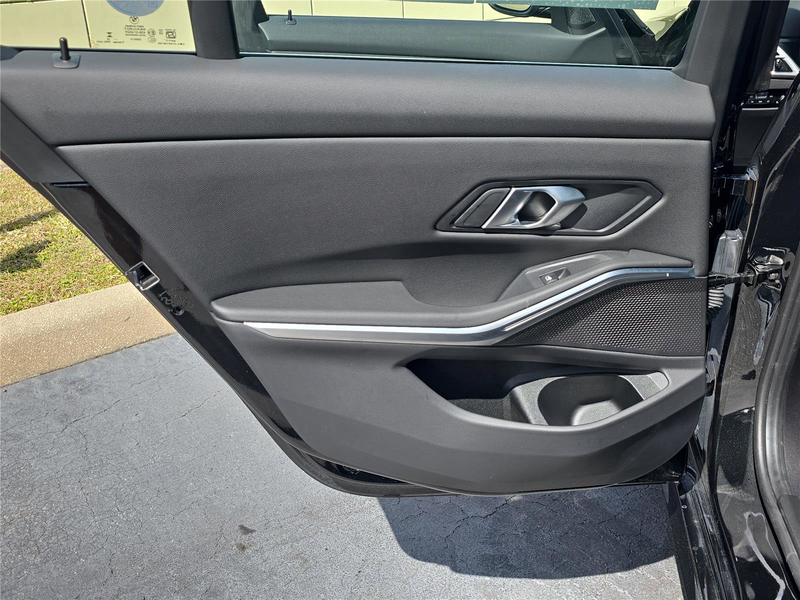 Used 2025 BMW 330i 330i image 8