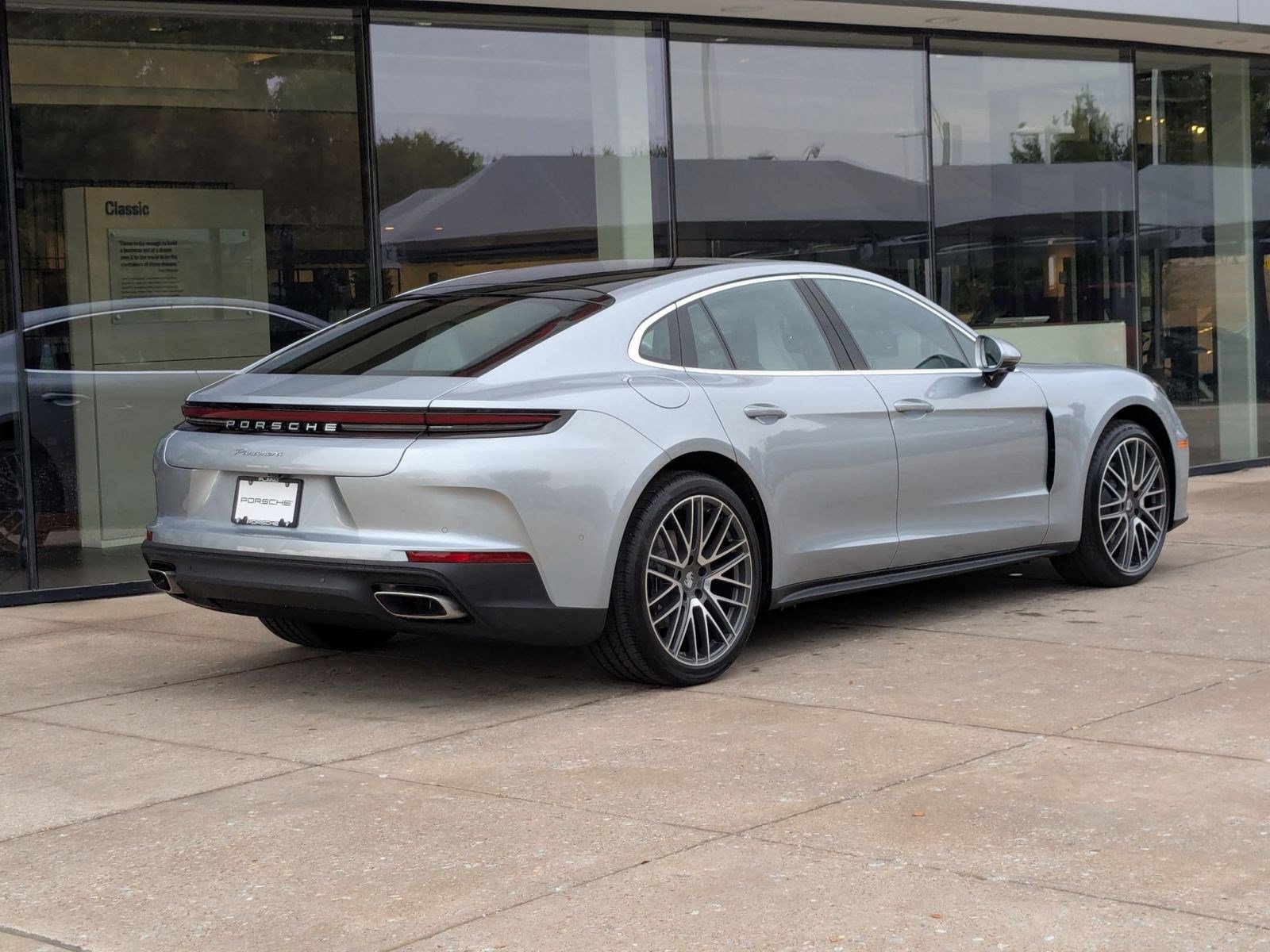 New 2026 Porsche Panamera image 9