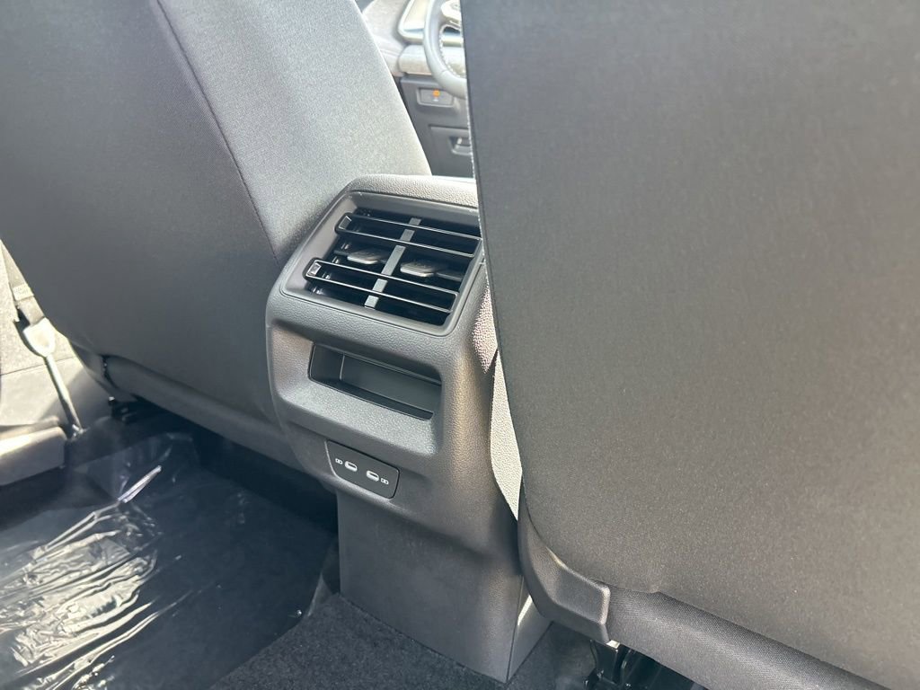 New 2026 Volkswagen Tiguan S image 39