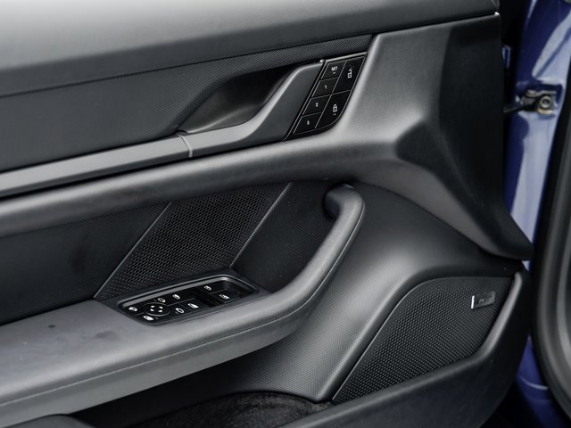 Used 2024 Porsche Taycan image 8