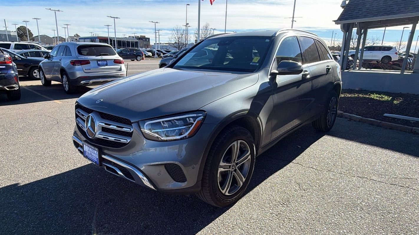 Used 2022 Mercedes-Benz GLC 300 4MATIC image 3