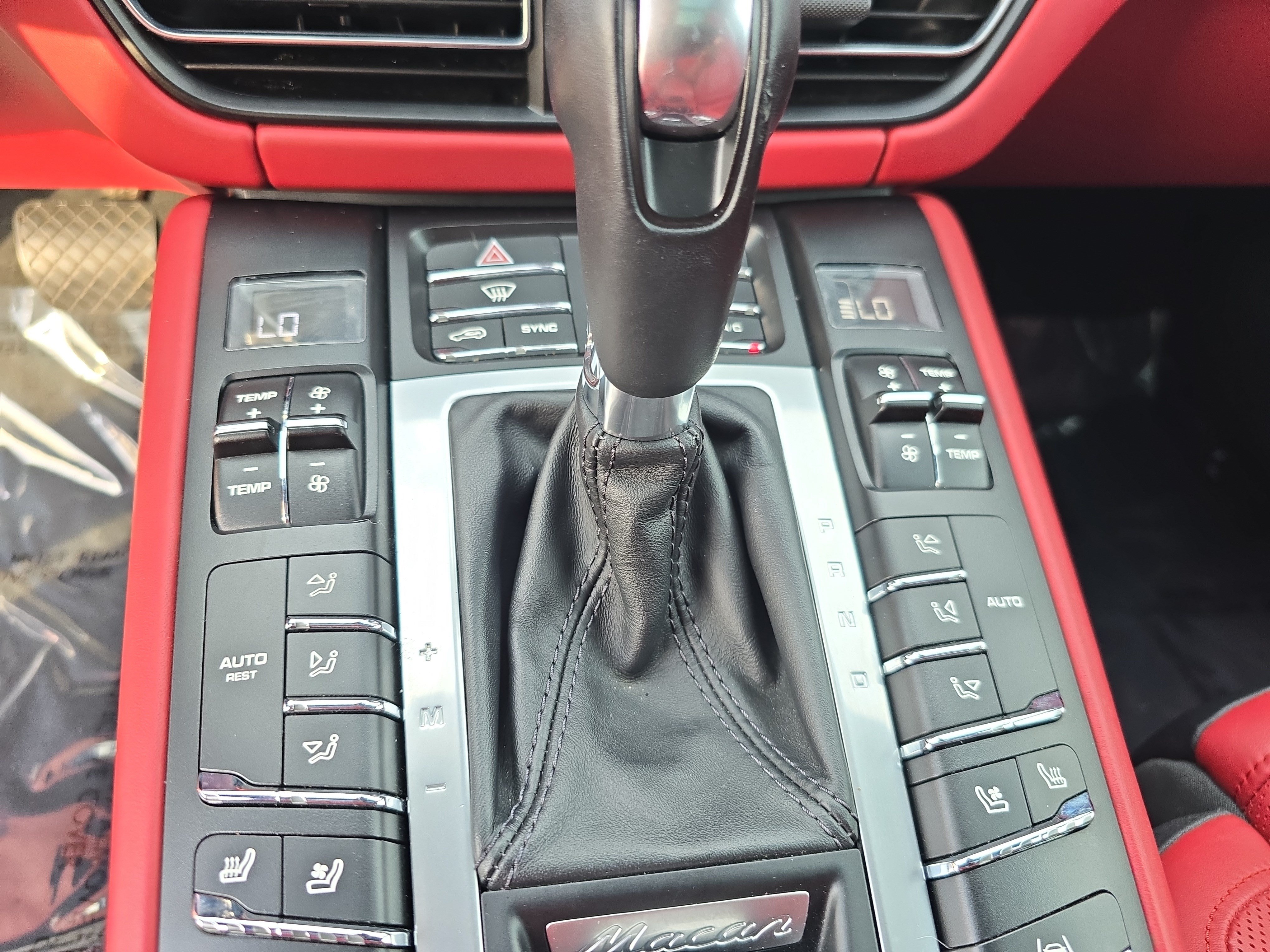 Used 2021 Porsche Macan GTS AWD/4WD image 19