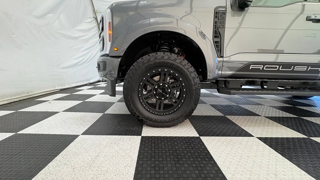 New 2026 Ford F250 Lariat w/ Black Appearance Package AWD/4WD image 11