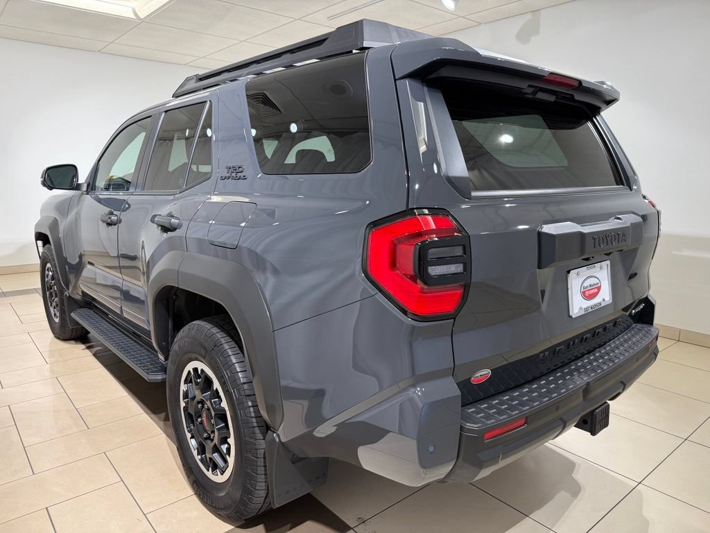 Certified 2025 Toyota 4Runner 4WD image 3