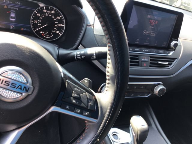 Used 2020 Nissan Altima 2.5 SR FWD image 28