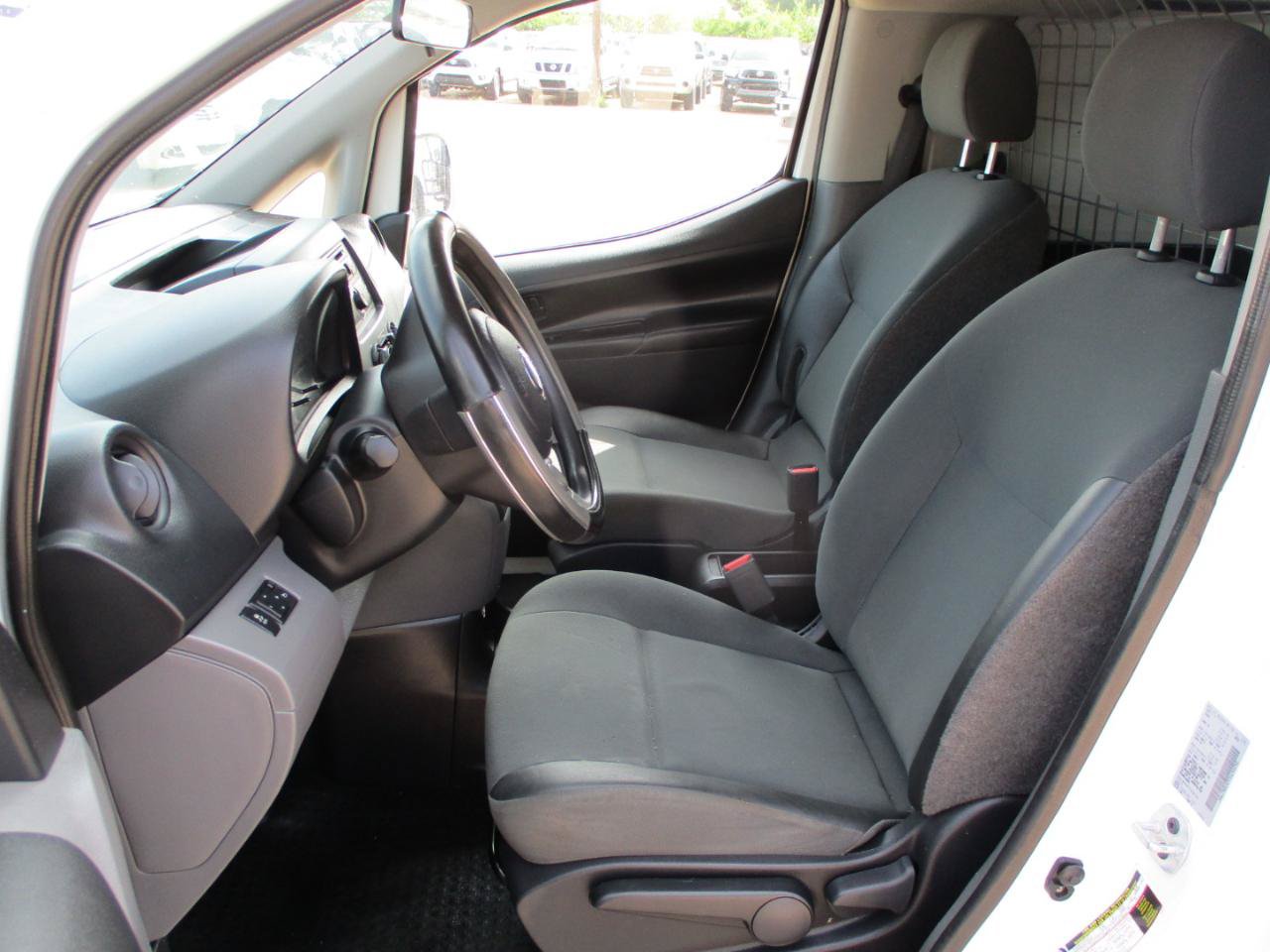 Used 2015 Nissan NV200 SV w/ Back Door Glass Package FWD image 10